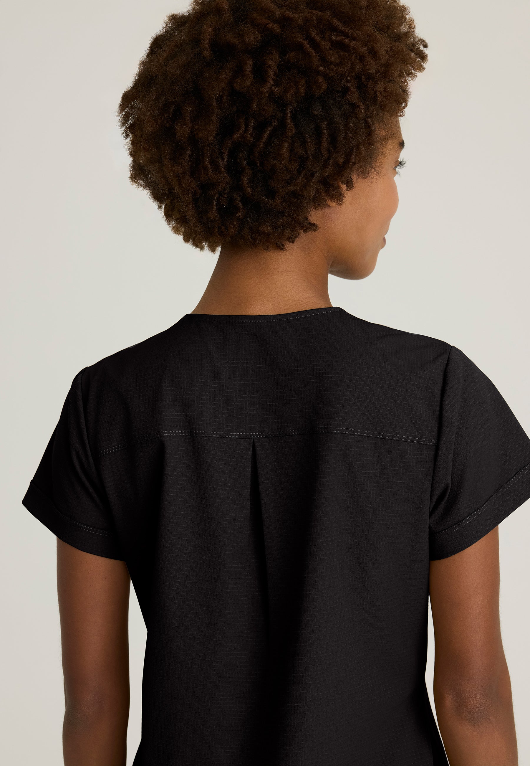 Skechers™ by Barco Ripstop Women's 2 Pocket Rounded Neck Tuck-In Top SKT284